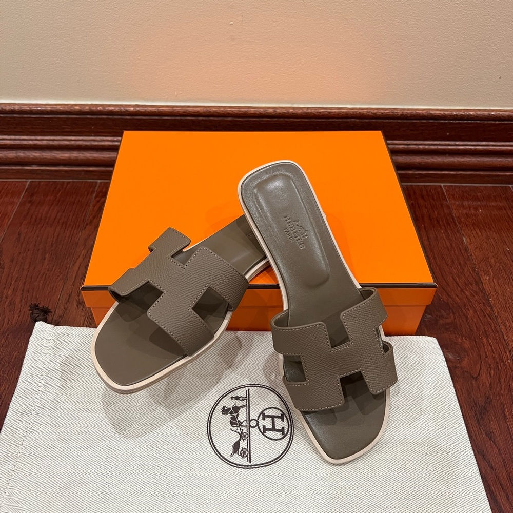 BNIB Hermes Oran Sandal in Epsom Calfskin Etoupe 36.5 - Picture 5 of 10